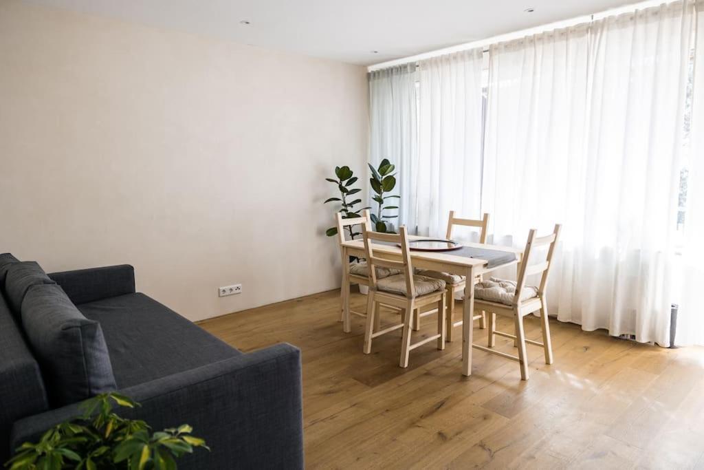 Wohlfuehloase In Perfekter Lage Apartment *